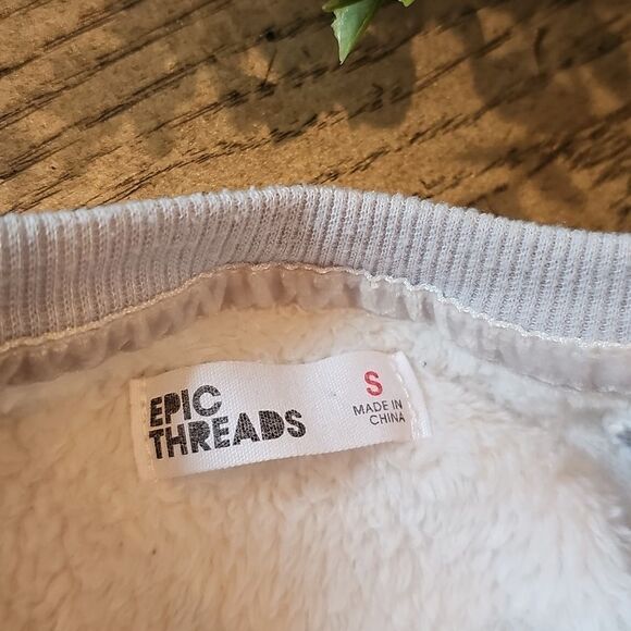 Unicorn Sequin Sweater Size S Epic Threads - Picture 3 of 7